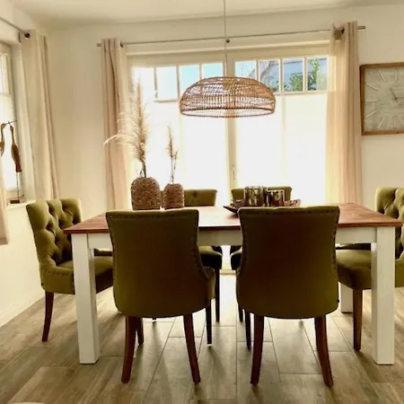 Hus Meedland West بيت للعطل زنغست